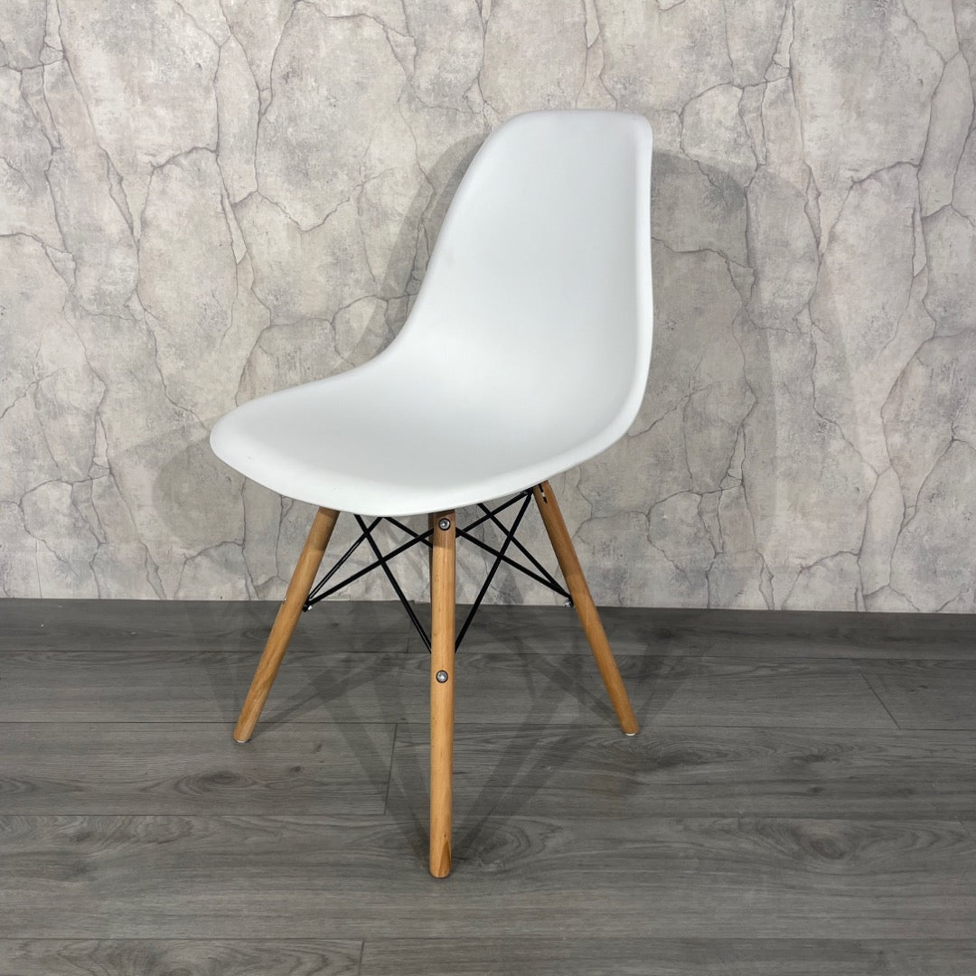 SILLA EAMES